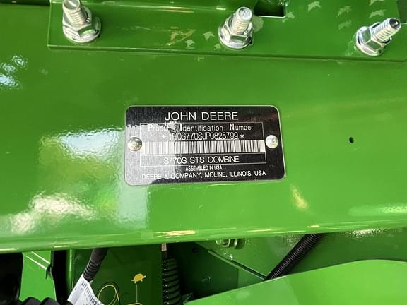 Image of John Deere S770 equipment image 4