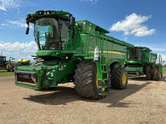 Image of John Deere S770 Primary image