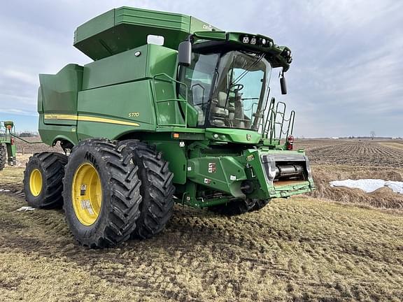 Image of John Deere S770 equipment image 2