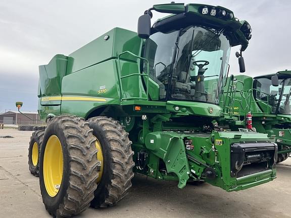 Image of John Deere S770 equipment image 1