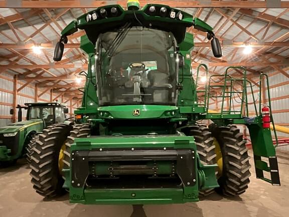 Image of John Deere S770 equipment image 1