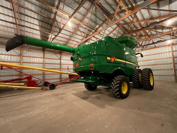 Image of John Deere S770 equipment image 4