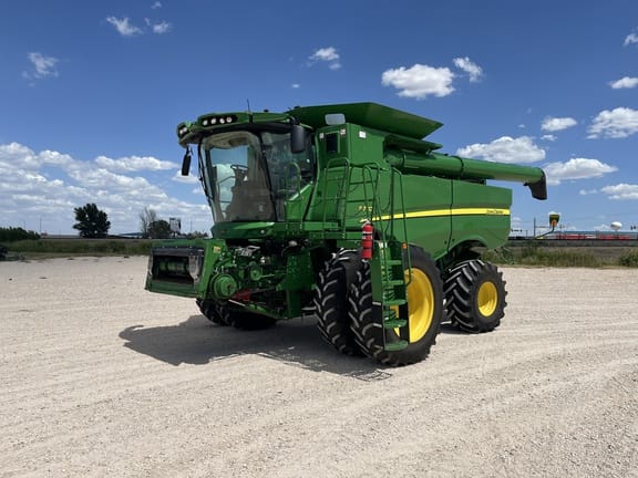 2023 John Deere S770 Equipment Image0