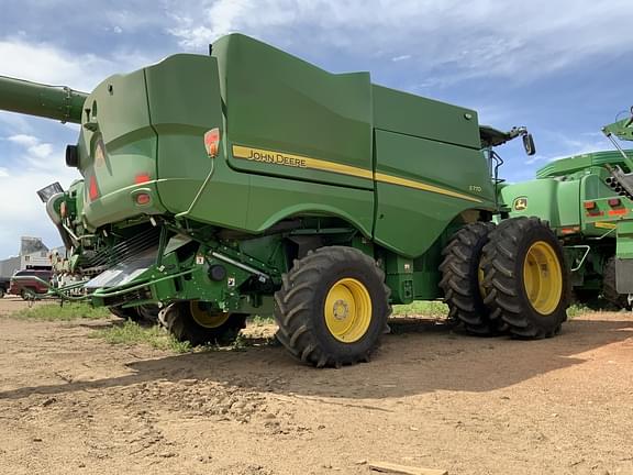 Image of John Deere S770 equipment image 2