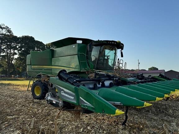 Image of John Deere S770 equipment image 2