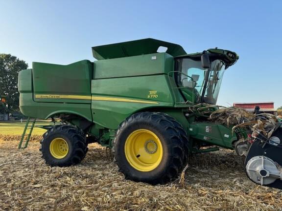 Image of John Deere S770 equipment image 1