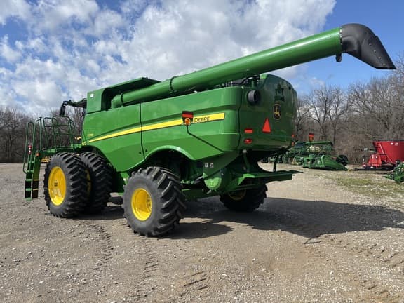 Image of John Deere S770 equipment image 2