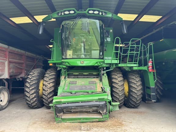 Image of John Deere S770 equipment image 1