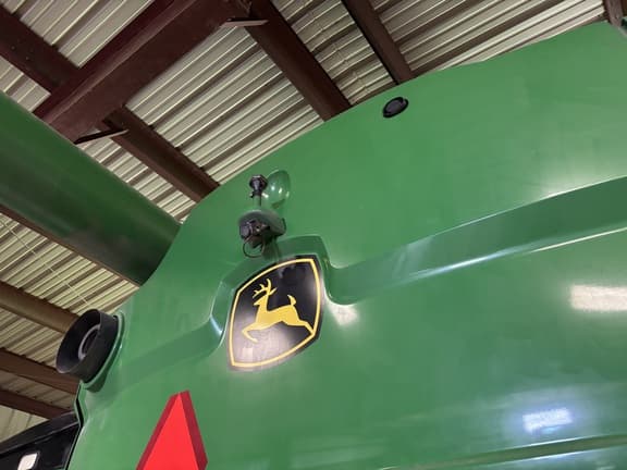 Image of John Deere S770 equipment image 4