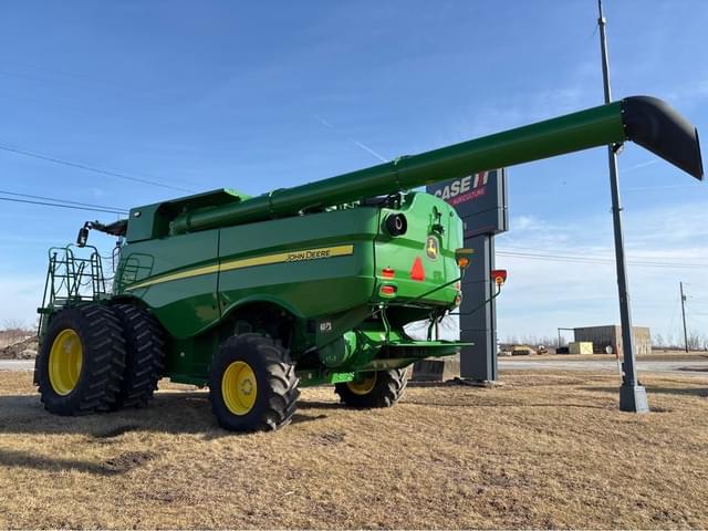 Image of John Deere S770 equipment image 4