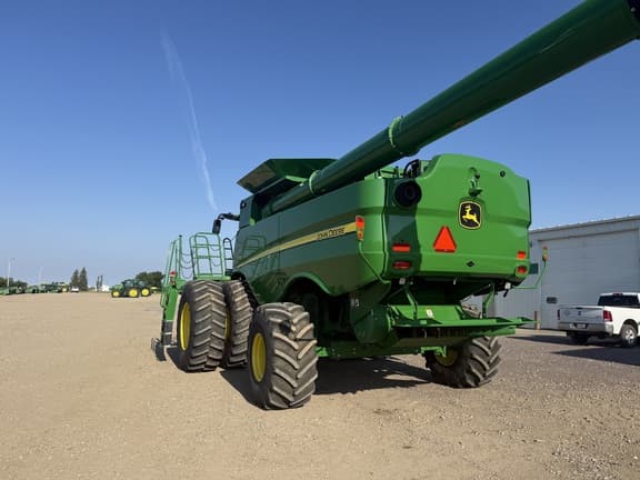 Image of John Deere S770 equipment image 2