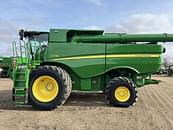 Thumbnail image John Deere S770 3