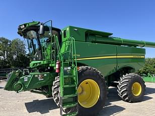 Main image John Deere S770 0