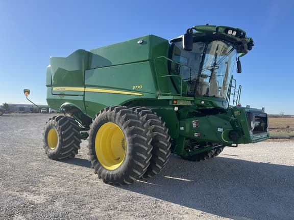 Image of John Deere S770 equipment image 3