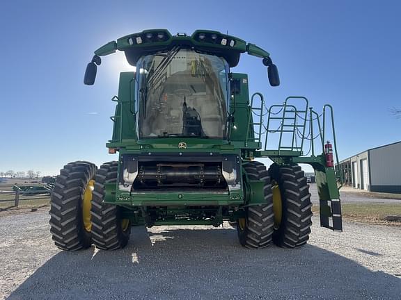 Image of John Deere S770 equipment image 1