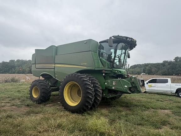 Image of John Deere S770 equipment image 1