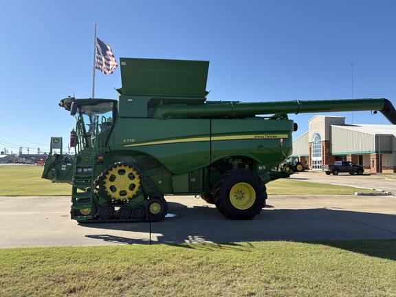 Image of John Deere S770 Primary image