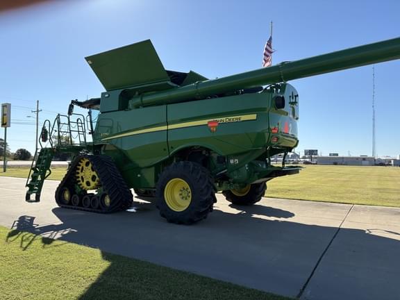 Image of John Deere S770 equipment image 3