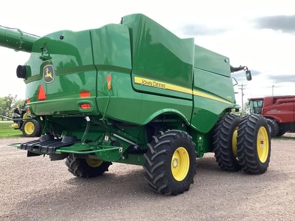 Image of John Deere S770 equipment image 4
