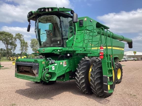 Image of John Deere S770 Primary image