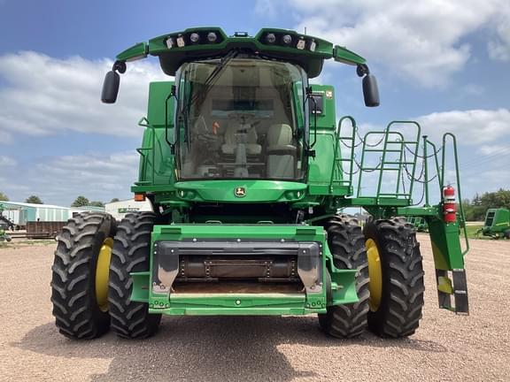 Image of John Deere S770 equipment image 2