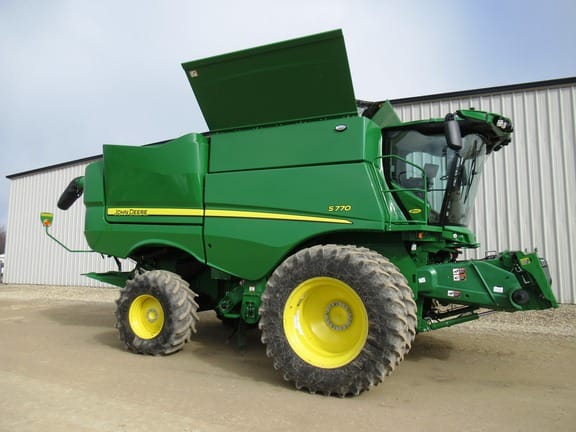 Main image John Deere S770