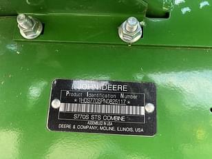 Main image John Deere S770 4