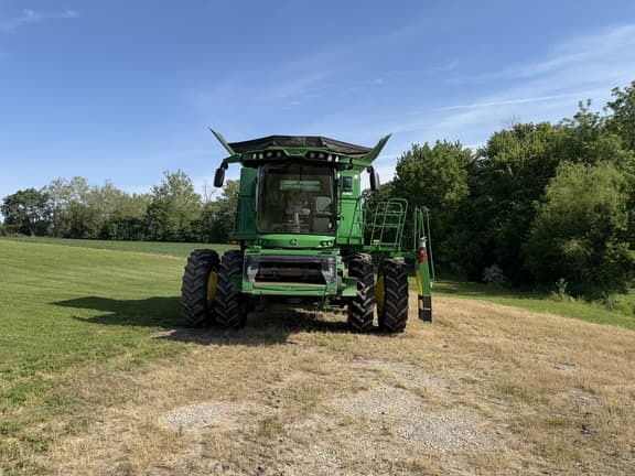 Image of John Deere S770 equipment image 1