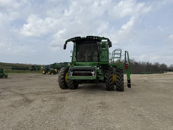 Image of John Deere S770 Primary image