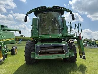 Image of John Deere S770 Primary image