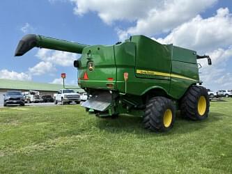 Image of John Deere S770 equipment image 2
