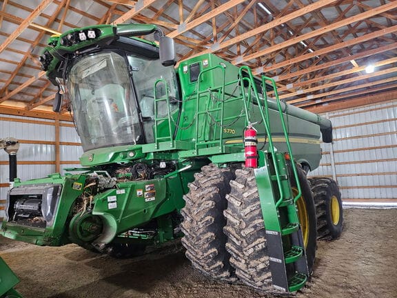2023 John Deere S770 Equipment Image0