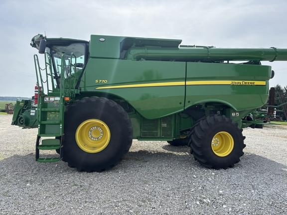 Image of John Deere S770 equipment image 4