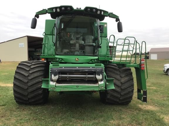 Image of John Deere S770 equipment image 4