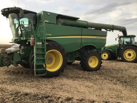 Image of John Deere S770 equipment image 1