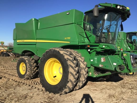 Main image John Deere S770