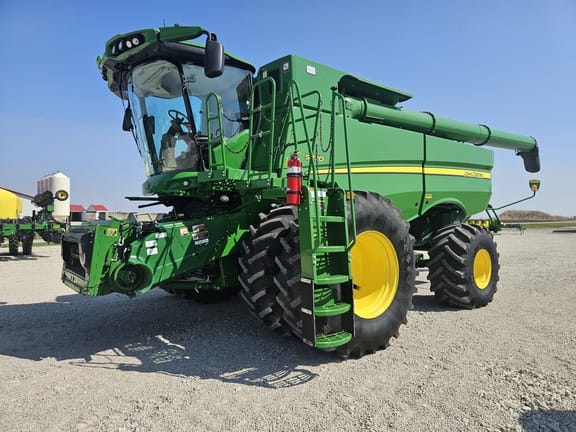 2023 John Deere S770 Equipment Image0