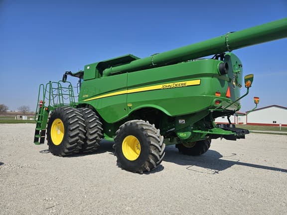Image of John Deere S770 equipment image 2