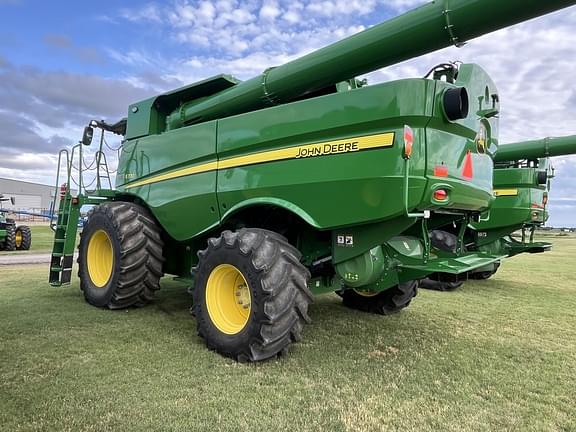 Image of John Deere S770 equipment image 3
