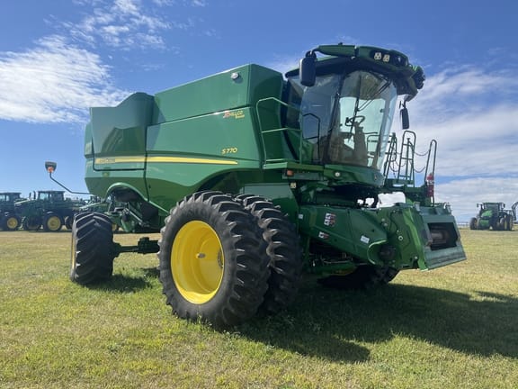 Main image John Deere S770
