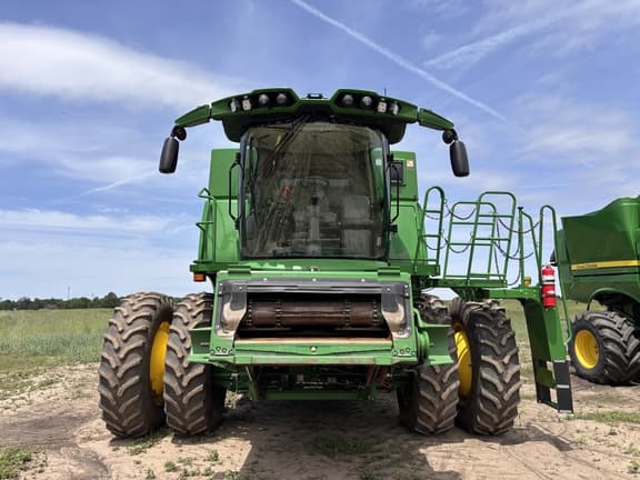 Image of John Deere S770 equipment image 1