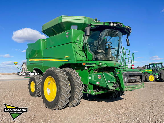 Image of John Deere S770 equipment image 2