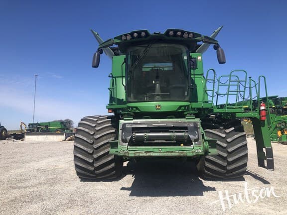 Image of John Deere S770 equipment image 4