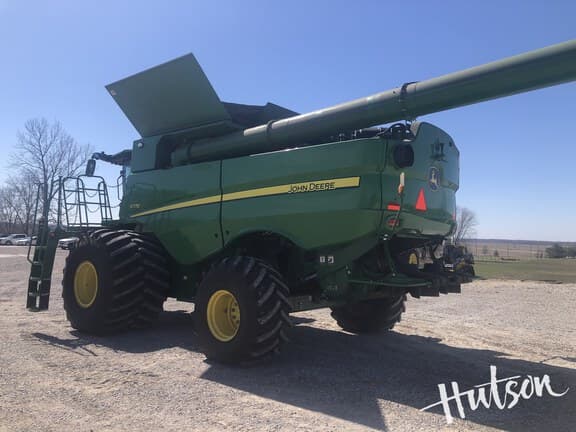 Image of John Deere S770 equipment image 1