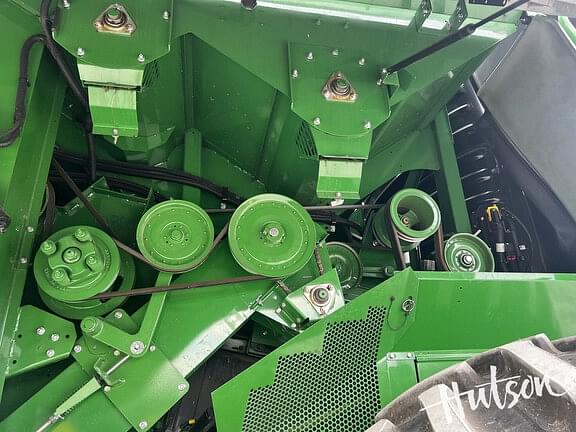 Image of John Deere S770 equipment image 4