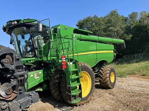Image of John Deere S770 equipment image 2