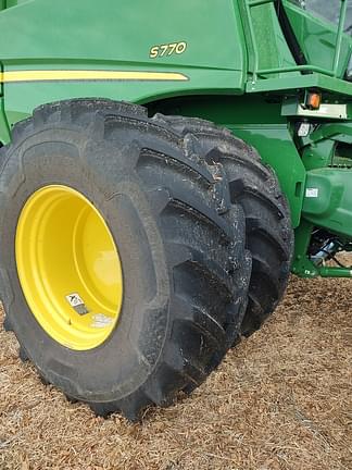 Image of John Deere S770 equipment image 4