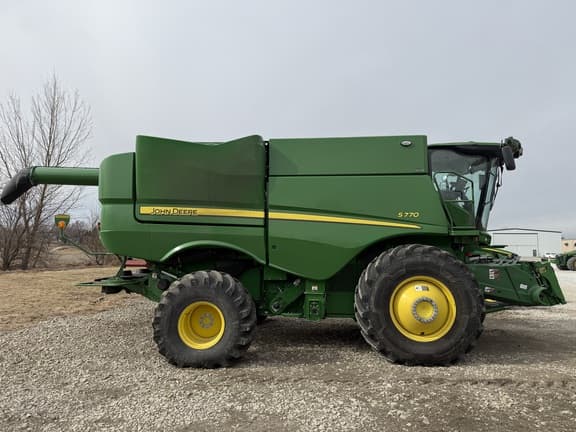 Image of John Deere S770 equipment image 1