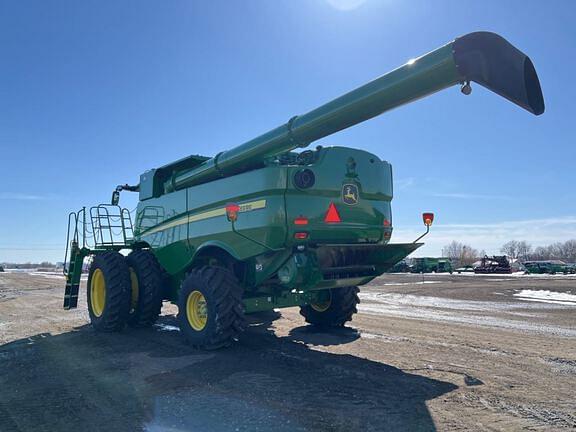 Image of John Deere S770 equipment image 2