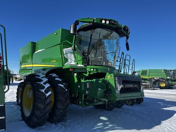 Image of John Deere S770 equipment image 1